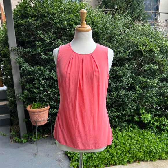 100% Silk Max Studio Sleeveless Blouse with Pleated Neckline - Picture 11 of 15